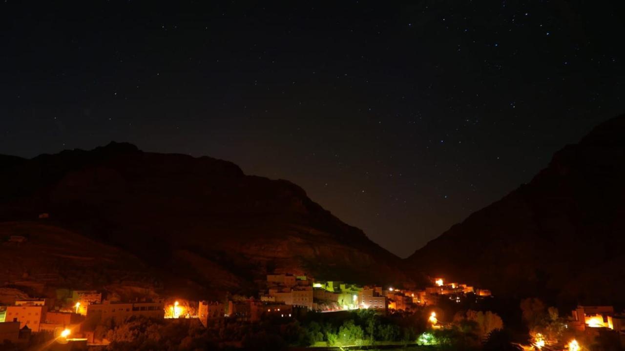 Auberge de jeunesse Dar Almanadir Todra à Aït Baha Extérieur photo